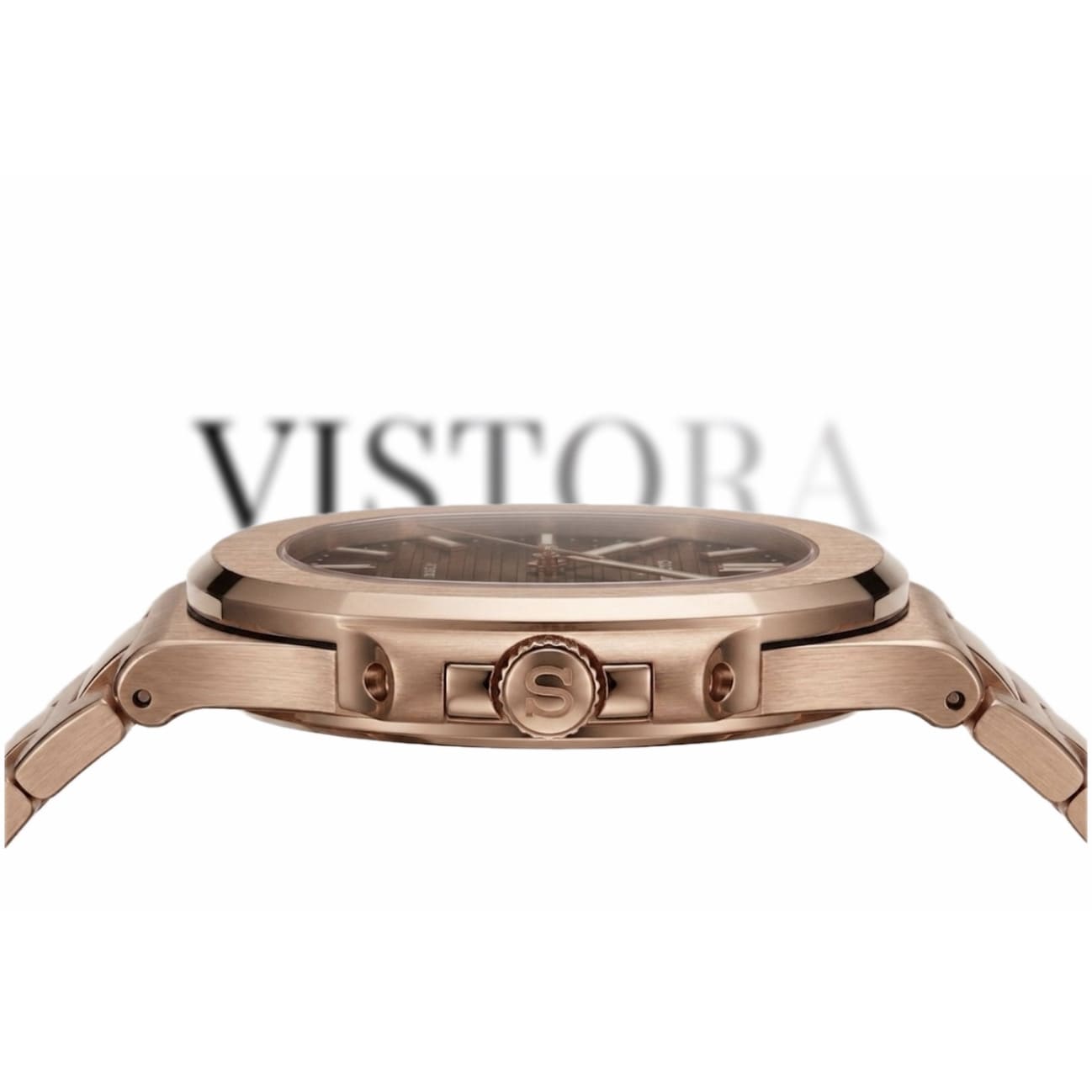 Seitliche Ansicht der SeikoMod Nautilus Rosé mit schlankem Gehäuseprofil, integriertem Armband und hochwertigem Edelstahl-Finish in Rosé Gold.